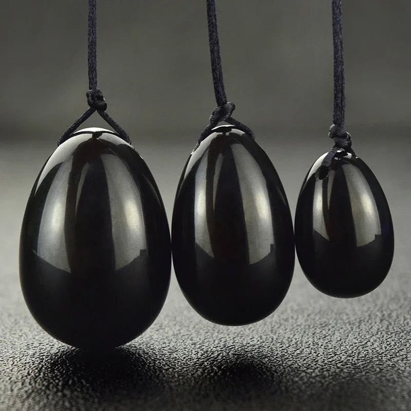 đ€ Obsidienne Noire â Ćuf de Yoni pour Puissance et LibĂ©ration